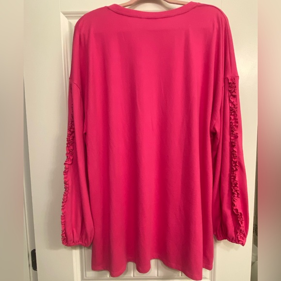 EUC Crown & Ivy Vibrant Pink Ruffle Sleeve Sweater - Picture 3 of 8